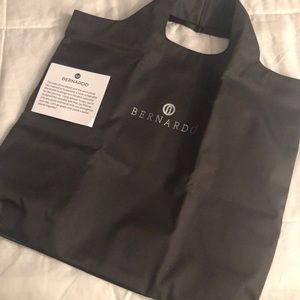 Bernardo tote bag NWT